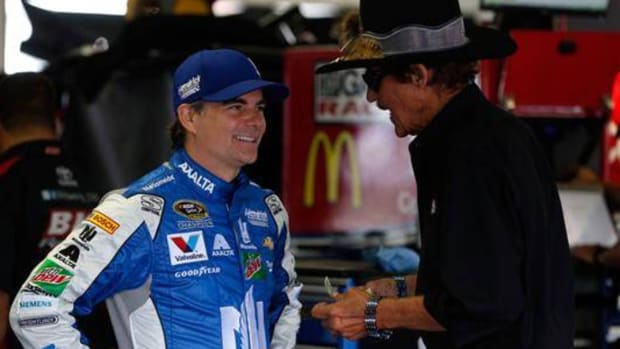 the-drive-jeff-gordon-staying.jpg